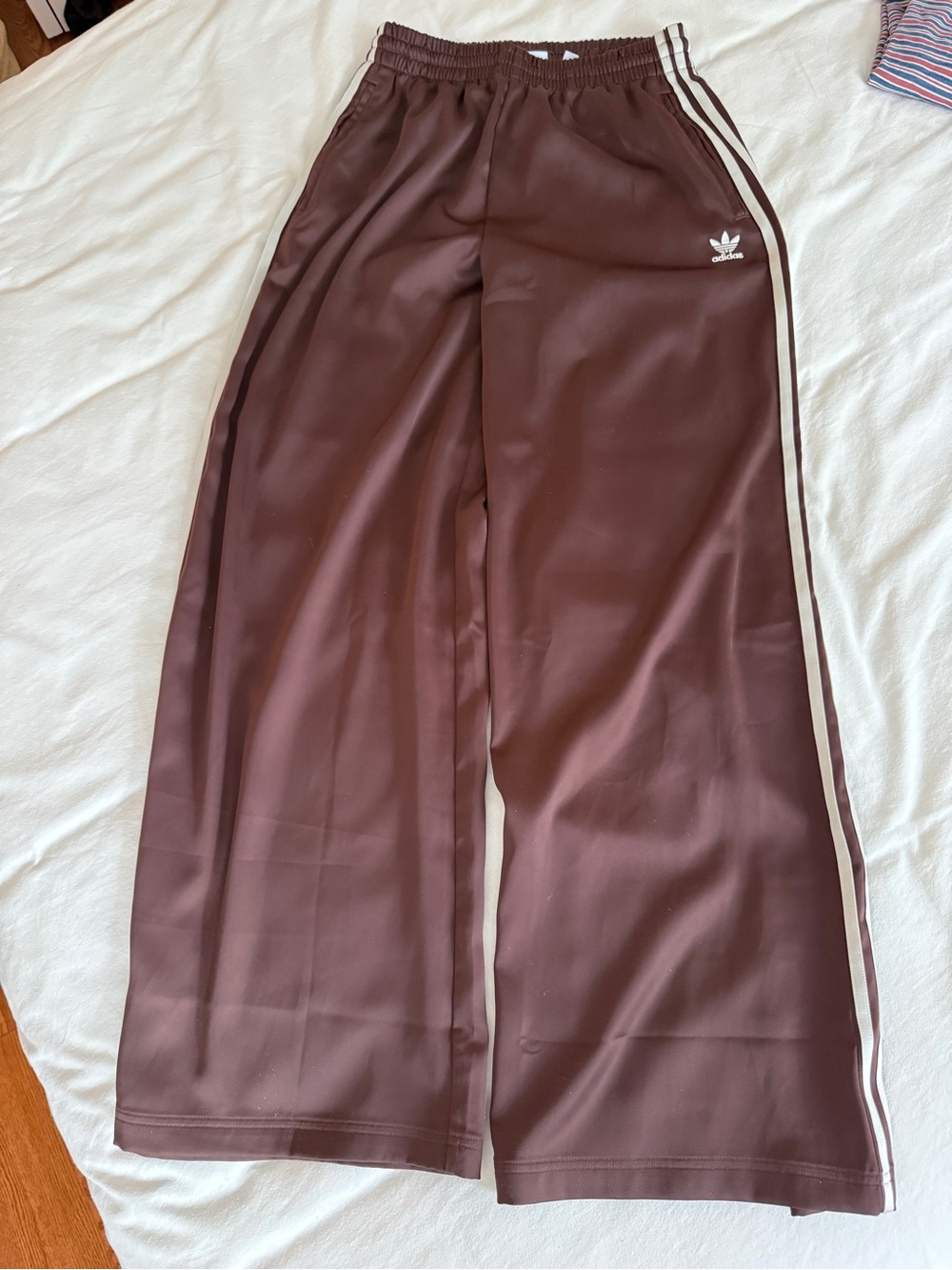 adidas Originals wide leg satin joggers - Picture 5 of 8